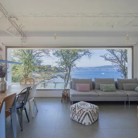 A Factoria House By Prishomes Feriehus Hio