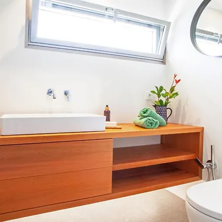 A Factoria House By Prishomes Feriehus *