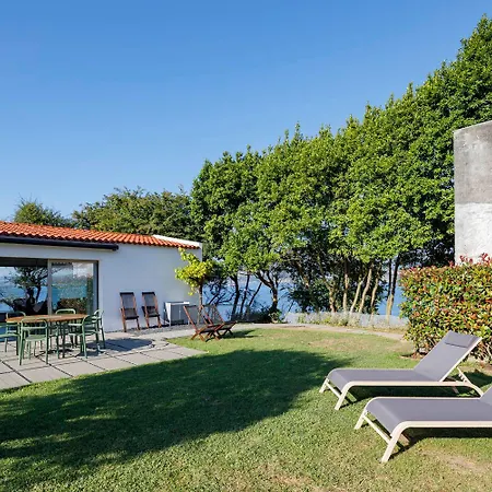 Ferienhaus A Factoria House By Prishomes Hio